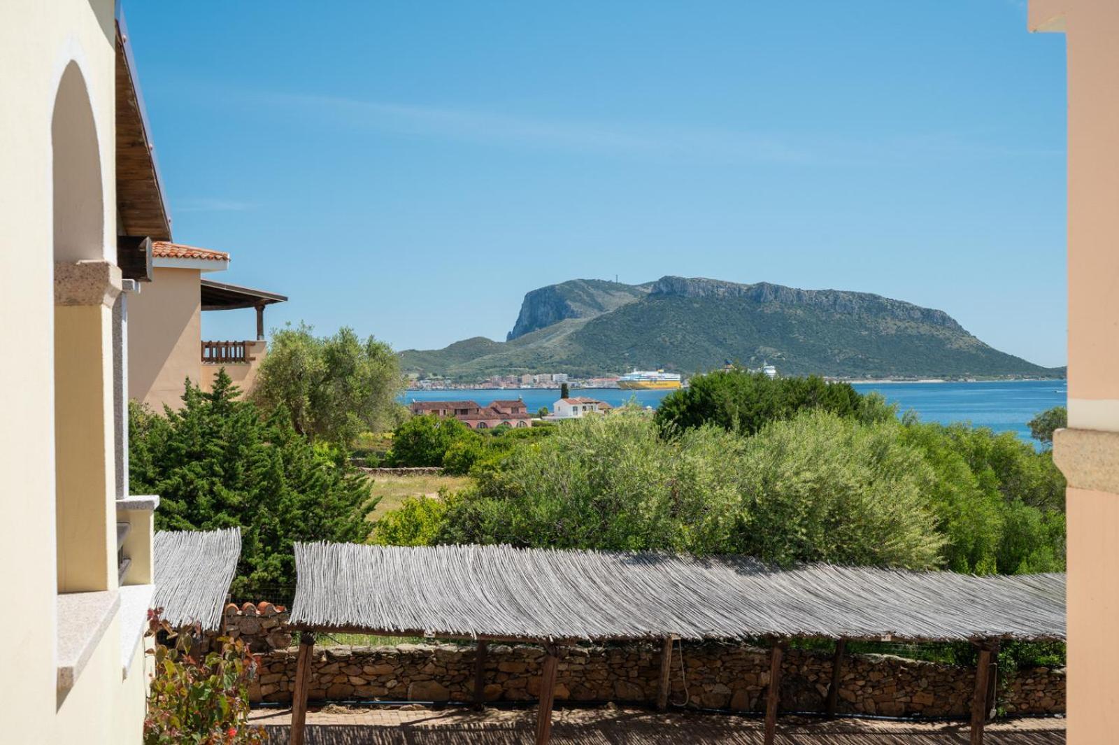 Spiaggia Bianca Pedra Rosa - Your House In Sardinia Гольфо-Аранчи Экстерьер фото
