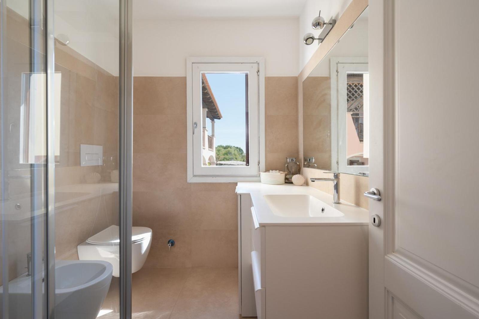 Spiaggia Bianca Pedra Rosa - Your House In Sardinia Гольфо-Аранчи Номер фото